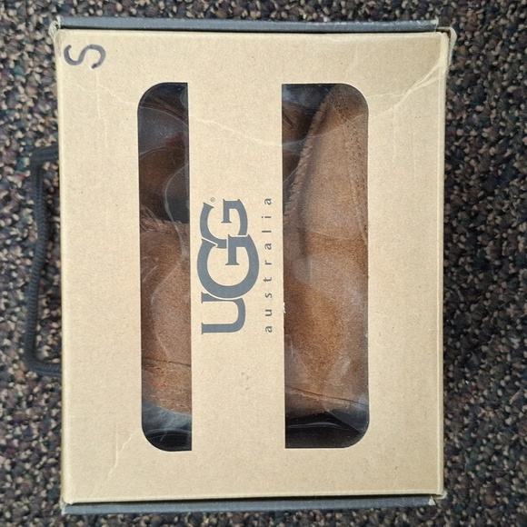 UGG Australia BOO baby booties Size small 6-12 Months - Picture 1 of 7